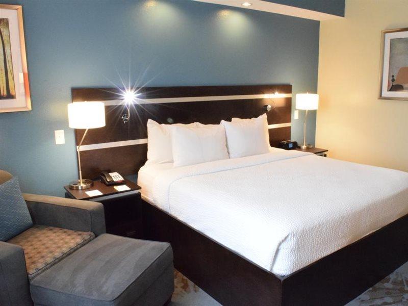 Fairfield Inn And Suites By Marriott North Spring Eksteriør bilde
