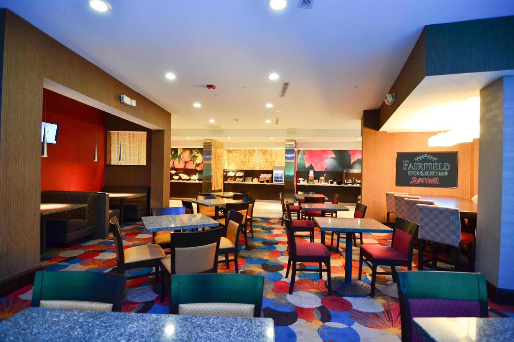 Fairfield Inn And Suites By Marriott North Spring Eksteriør bilde