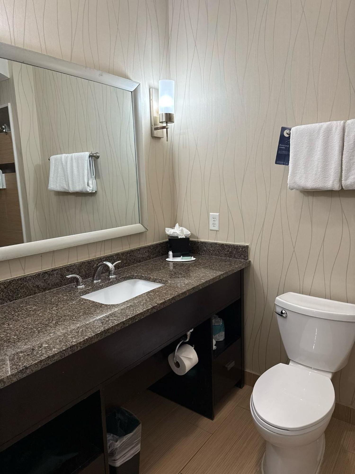 Fairfield Inn And Suites By Marriott North Spring Eksteriør bilde